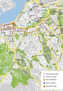 Kartan visar hur förstamajtågen tar sig fram i staden och hur och var trafiken påverkas.