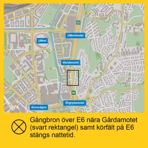 Karta där gångbron över E6 nära Gårdamotet är utmarkerad med en svart rektangel.