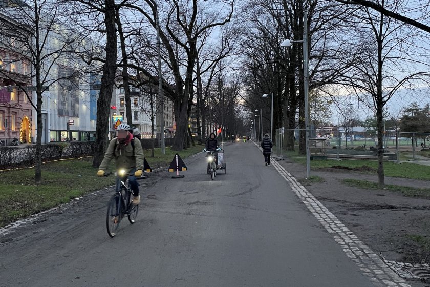 Cyklister och gående kommer inte att kunna korsa Södra Vägen på sträckan mellan Engelbrektsgatan och Vasagatan.